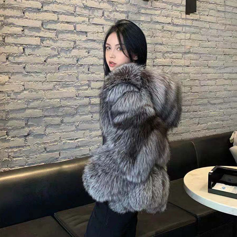 Шуба з капюшоном — кольори